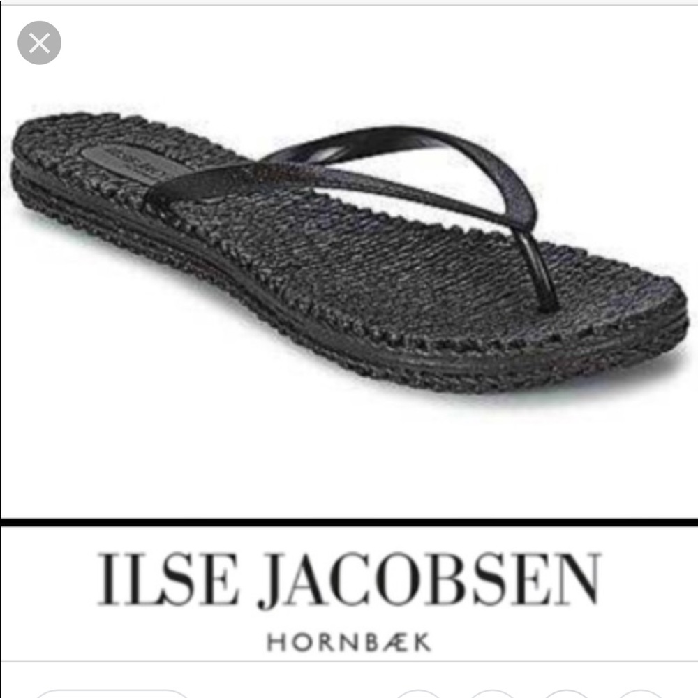 ILSE Jacobsen black flip flops